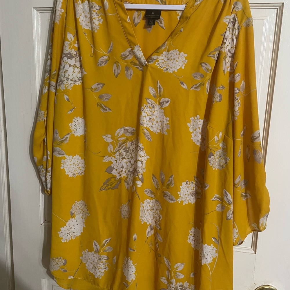 Worthington floral blouse